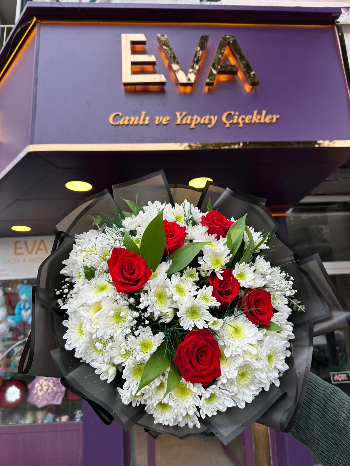 Sivas'ta Papatya & Gül Buketi Siparişi | Romantik Hediye